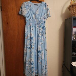 Simplee Women’s Blue White Floral Dress Size Medium with Lining Elastic Waist
